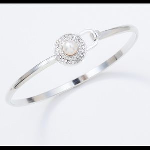 Pearl Bangle bracelet